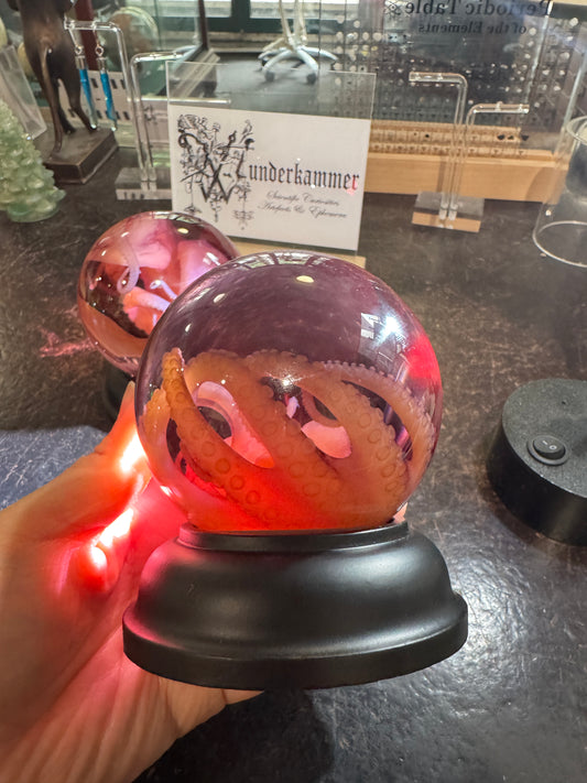 Octopus Globes