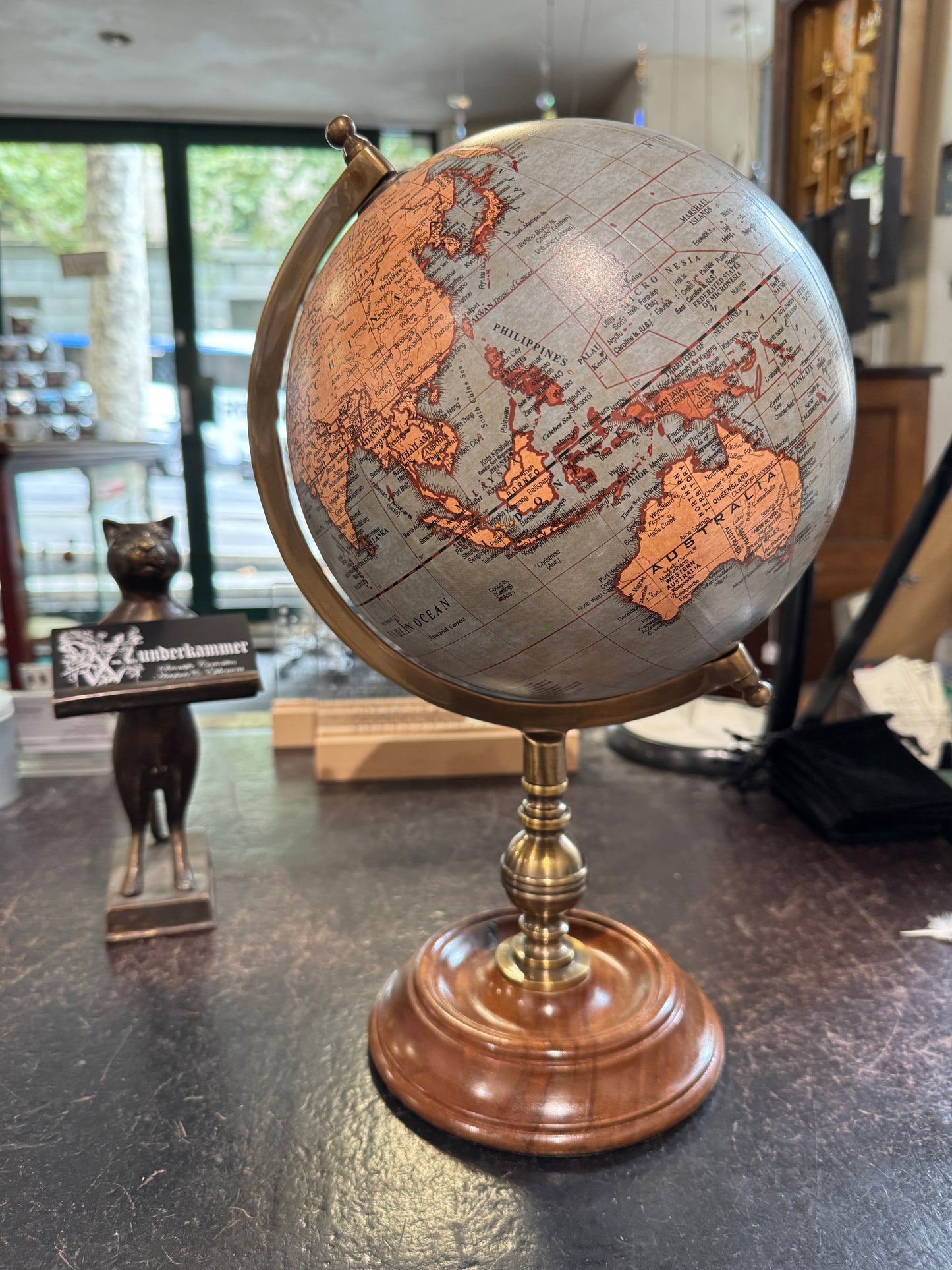 Discovery Globe